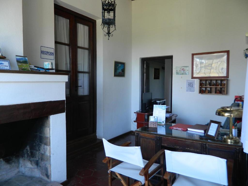 Hostal El Cerrito San Lorenzo San Lorenzo  Eksteriør billede